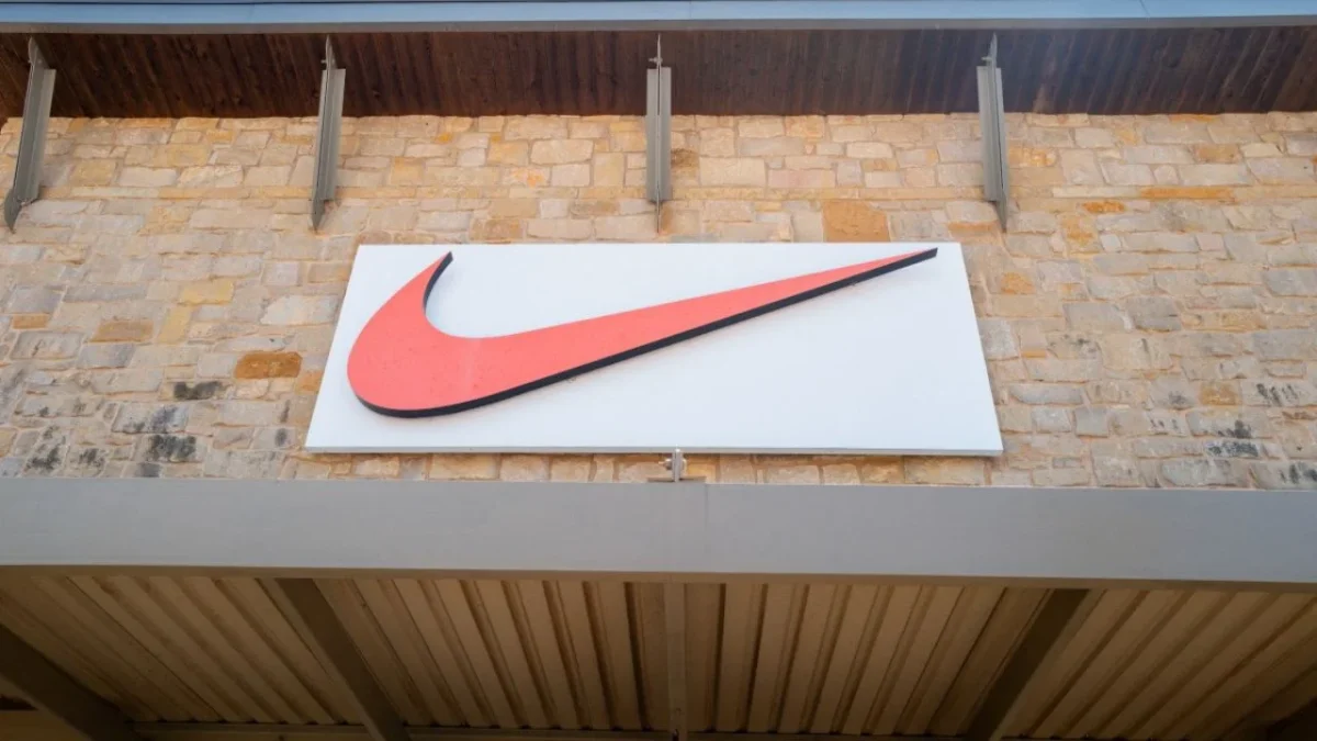 Nike planea recortar un número indeterminado de puestos de trabajo y establecer una nueva base en la India.