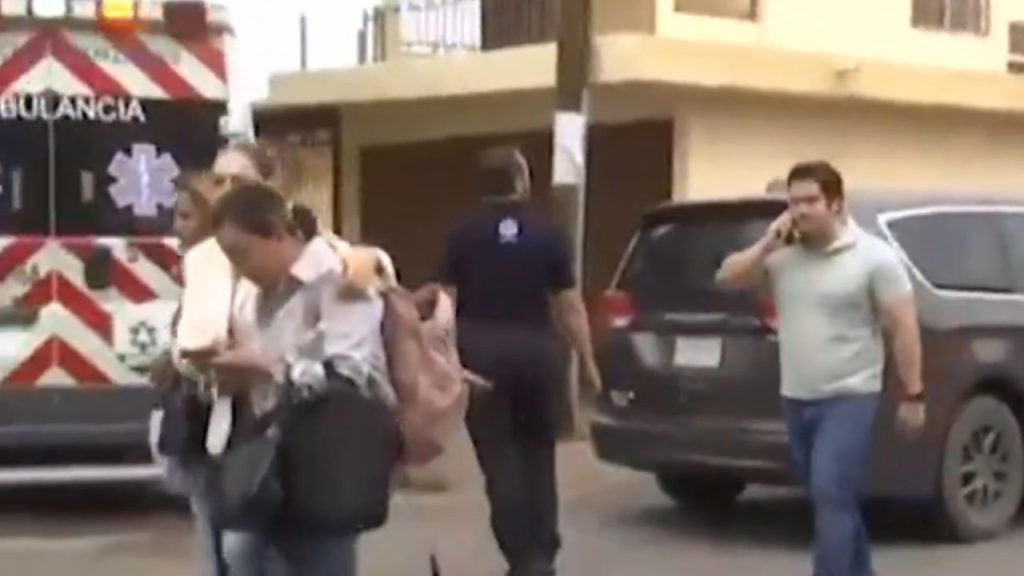 SEP brinda acompañamiento a familias y maestros tras ataque en secundaria de Torreón